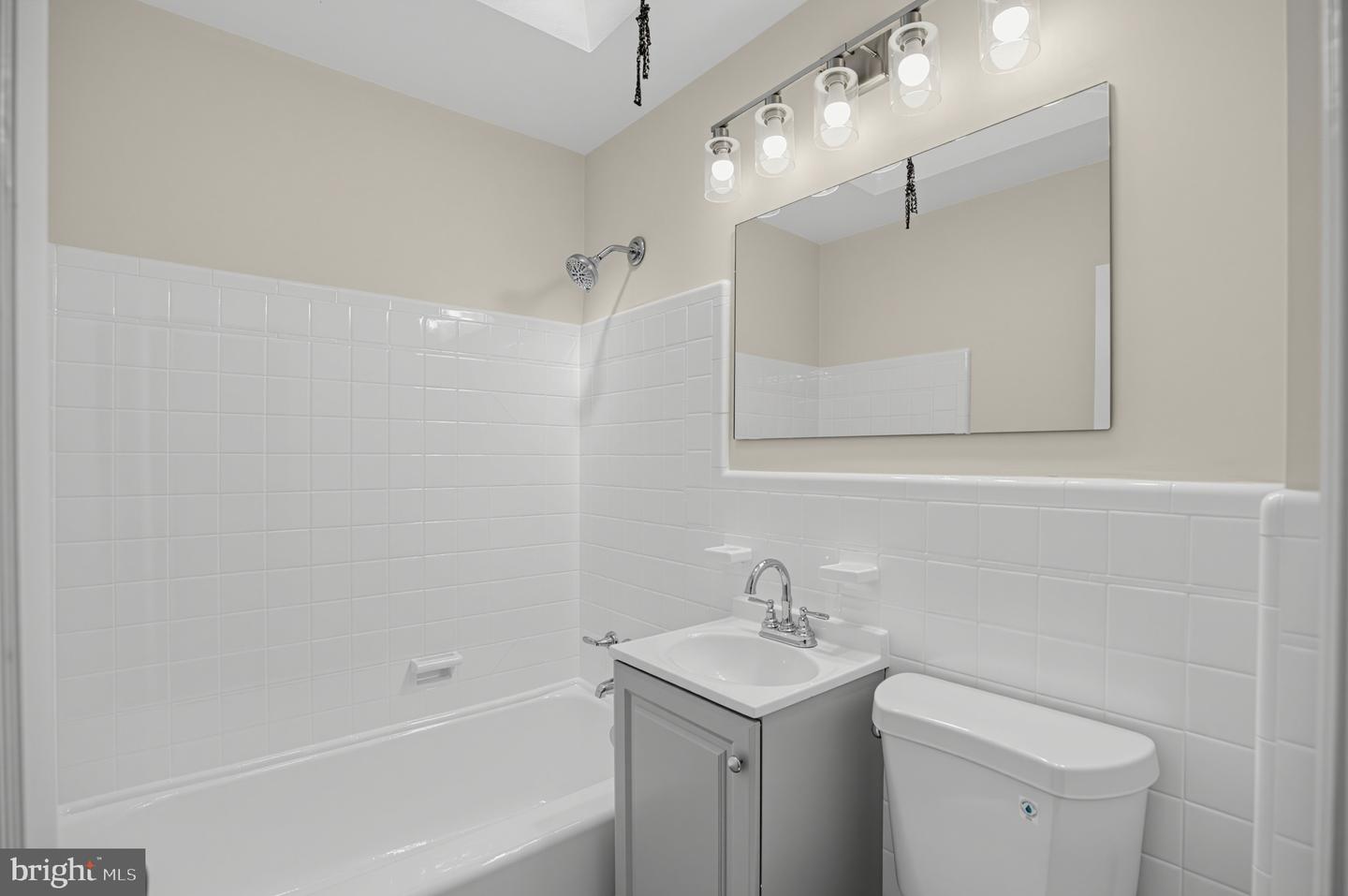 4637 Shelbourne St Property Photo 16