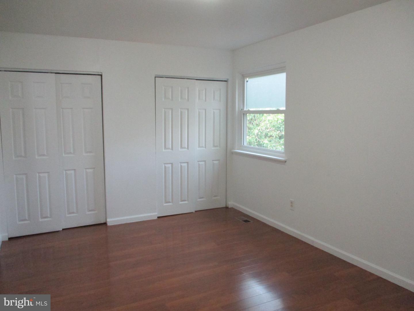 1537 Stoney Ln #b Property Photo 8