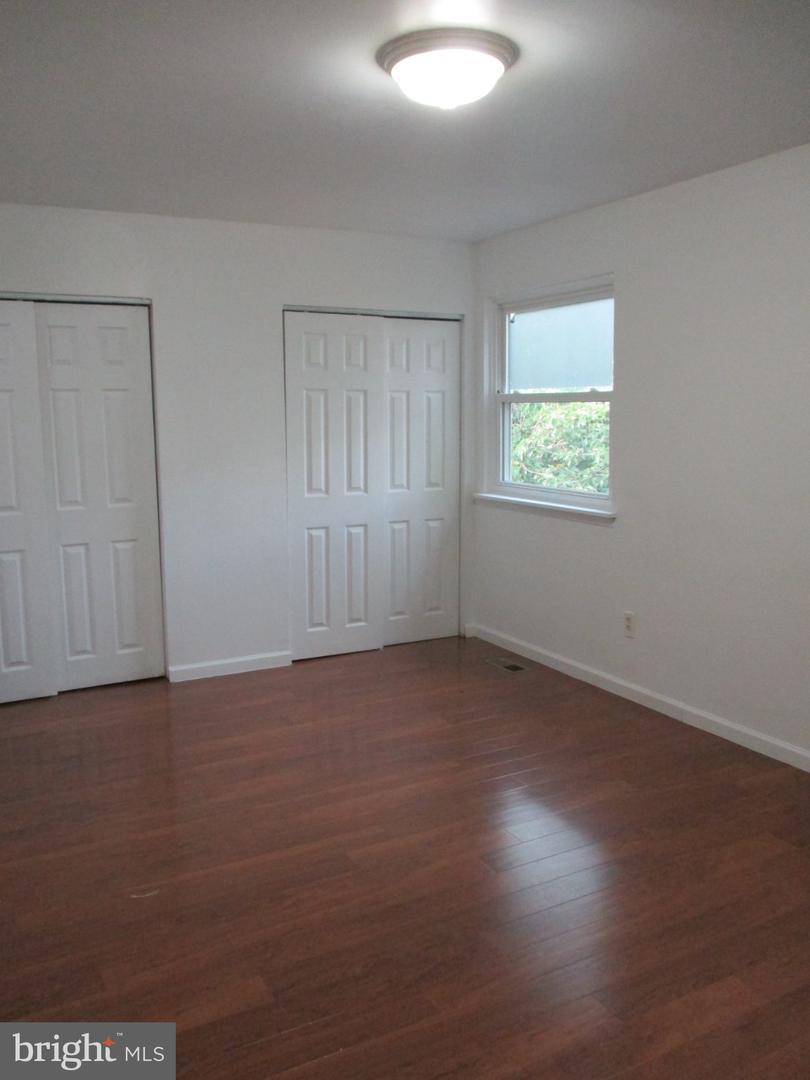 1537 Stoney Ln #b Property Photo 9
