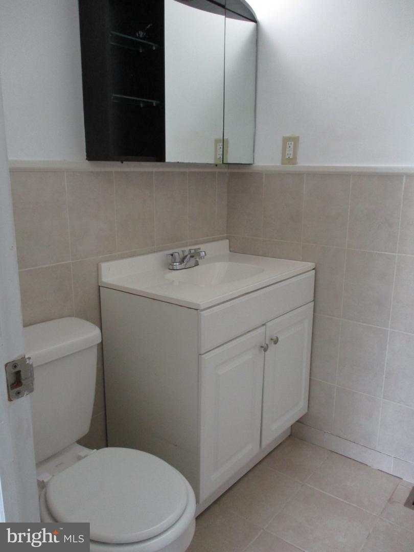 1537 Stoney Ln #b Property Photo 12