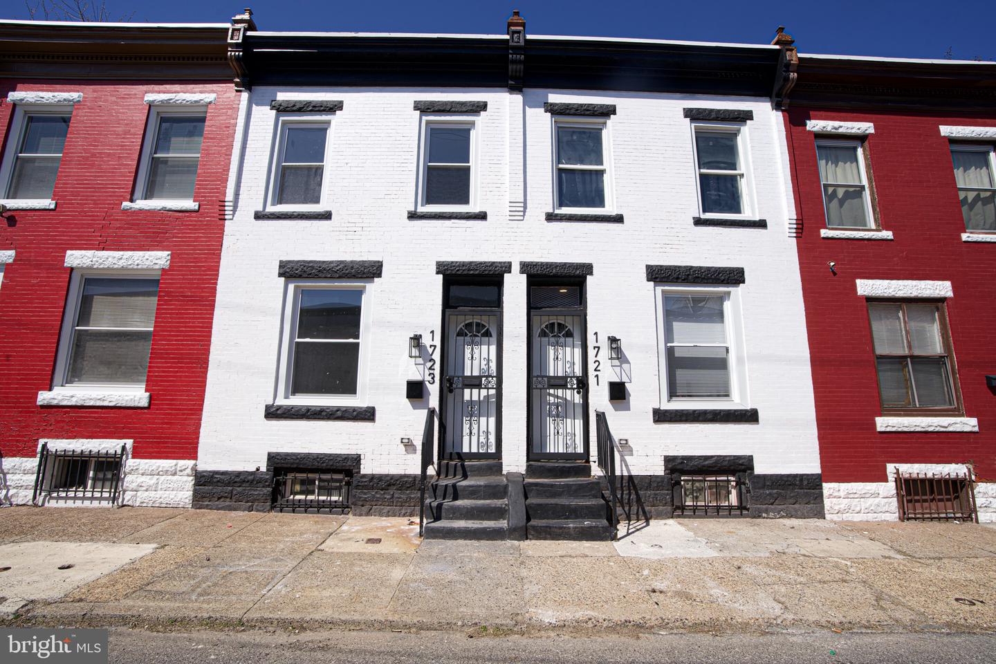 1721 W Lippincott St Property Photo 9