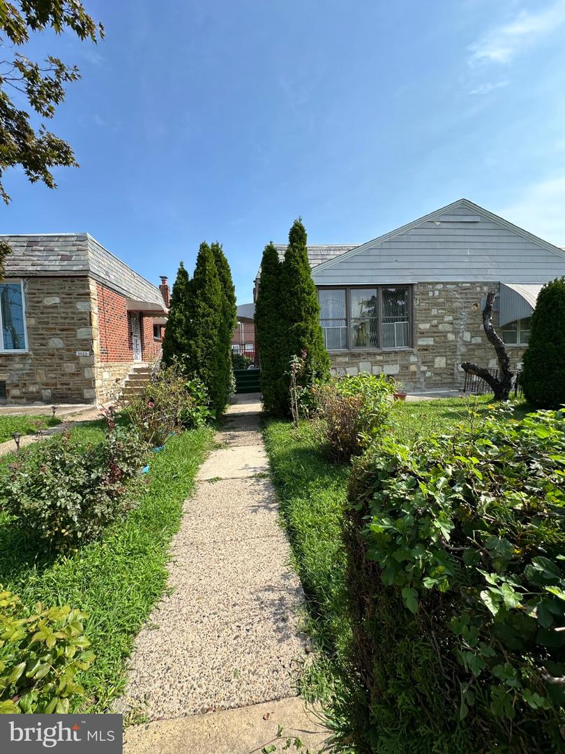 2025 Napfle Ave Property Photo 1