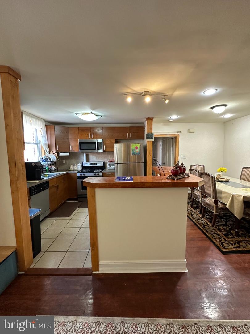 2025 Napfle Ave Property Photo 8