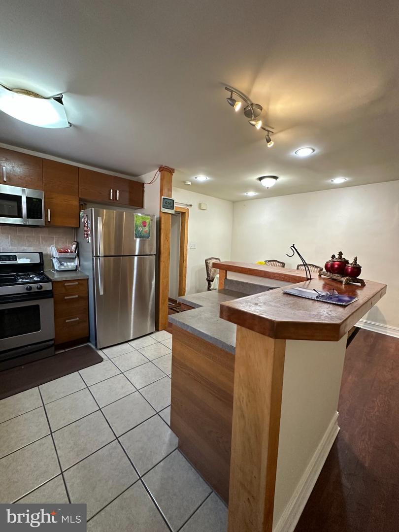 2025 Napfle Ave Property Photo 10