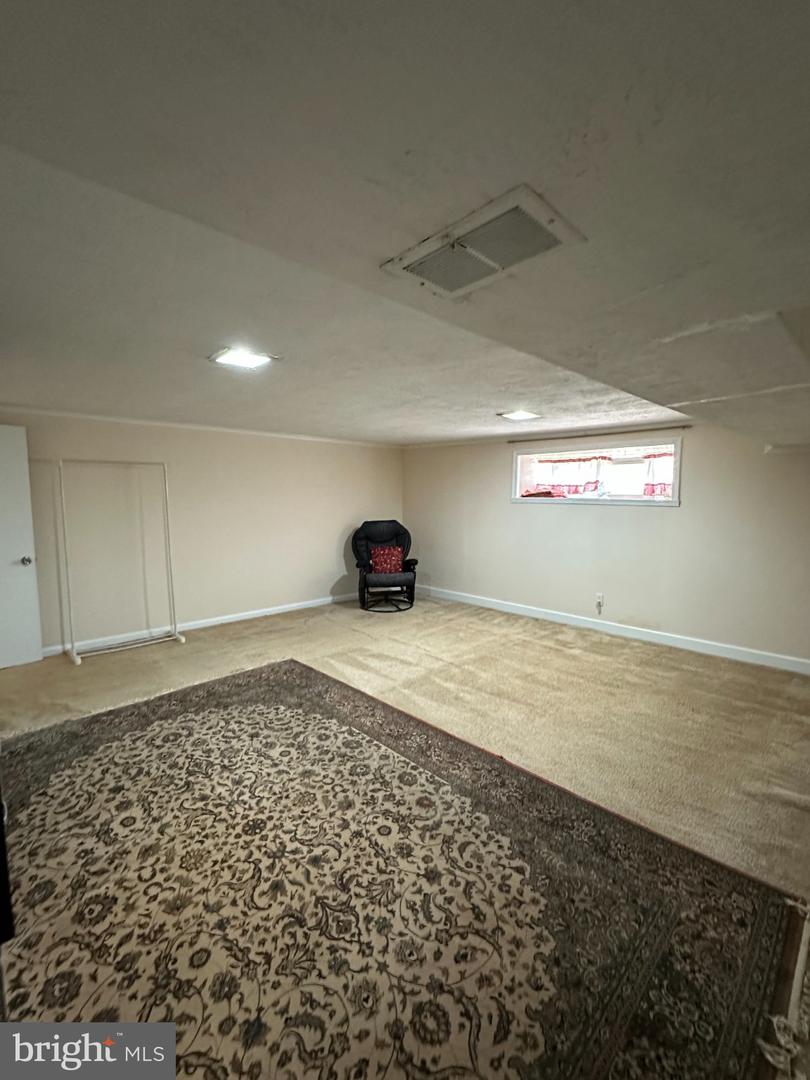 2025 Napfle Ave Property Photo 26