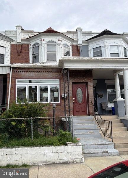 5741 Pine St Property Photo 1