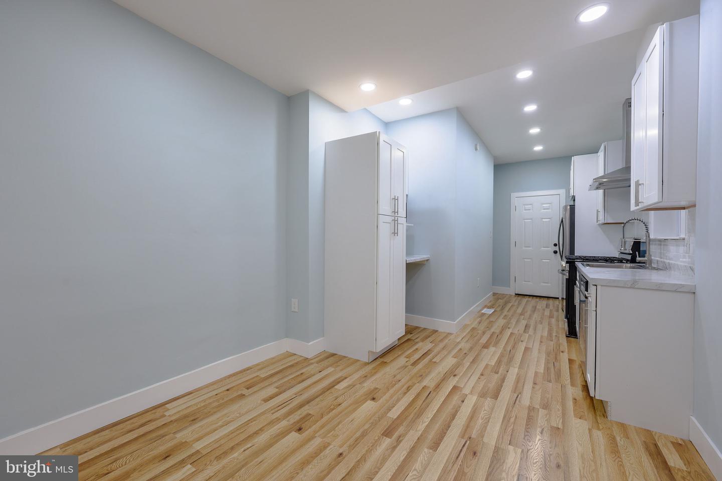 5722 Malcolm St Property Photo 18