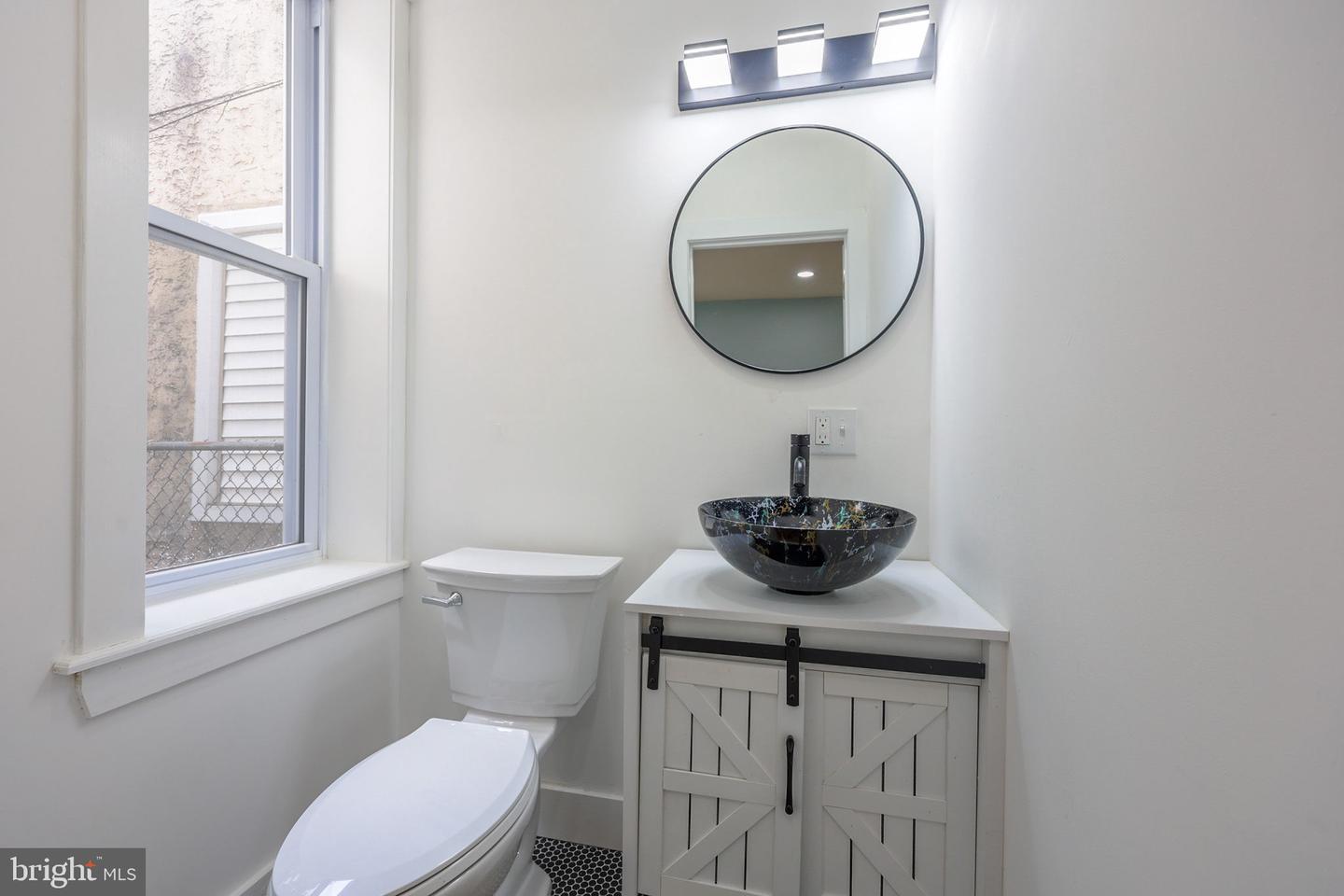 5722 Malcolm St Property Photo 21