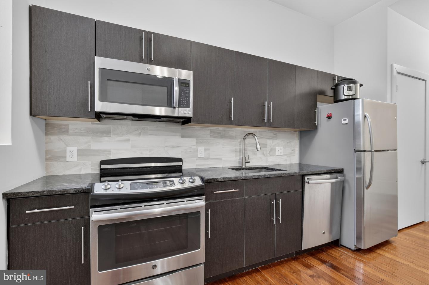 2321 FITZWATER ST #102 Property Photo 1