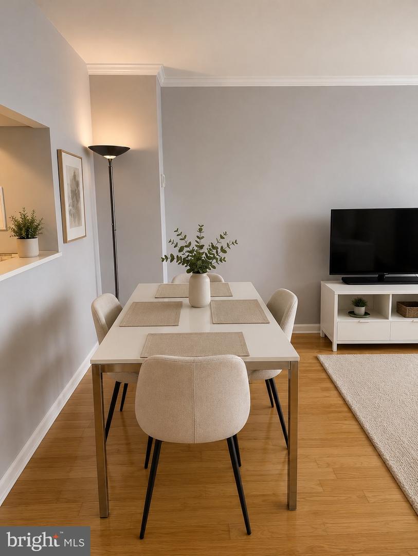 200 Locust St #25en Property Photo 5