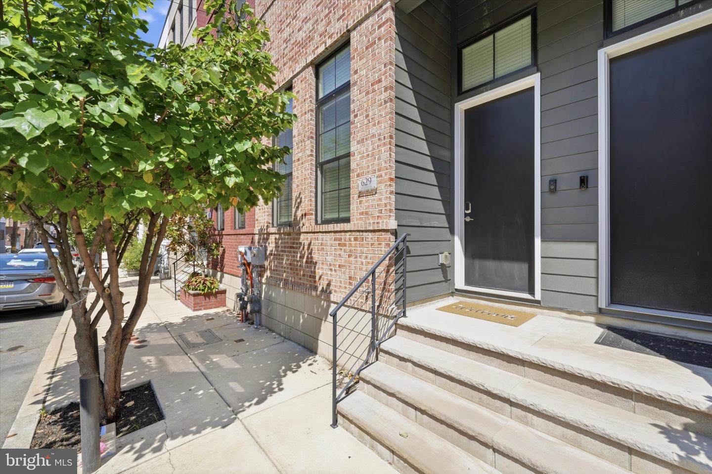 629 Mcclellan St Property Photo 3