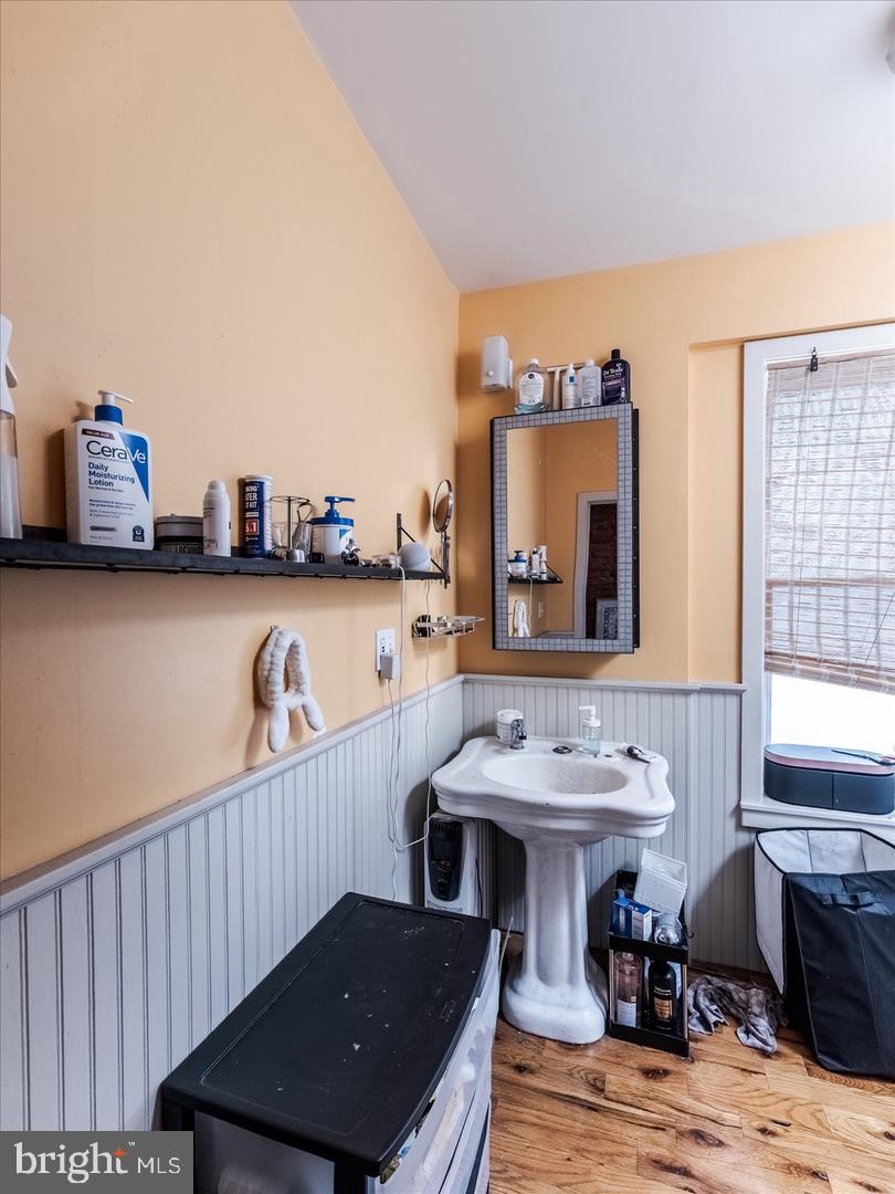 1812 W Master St Property Photo 24