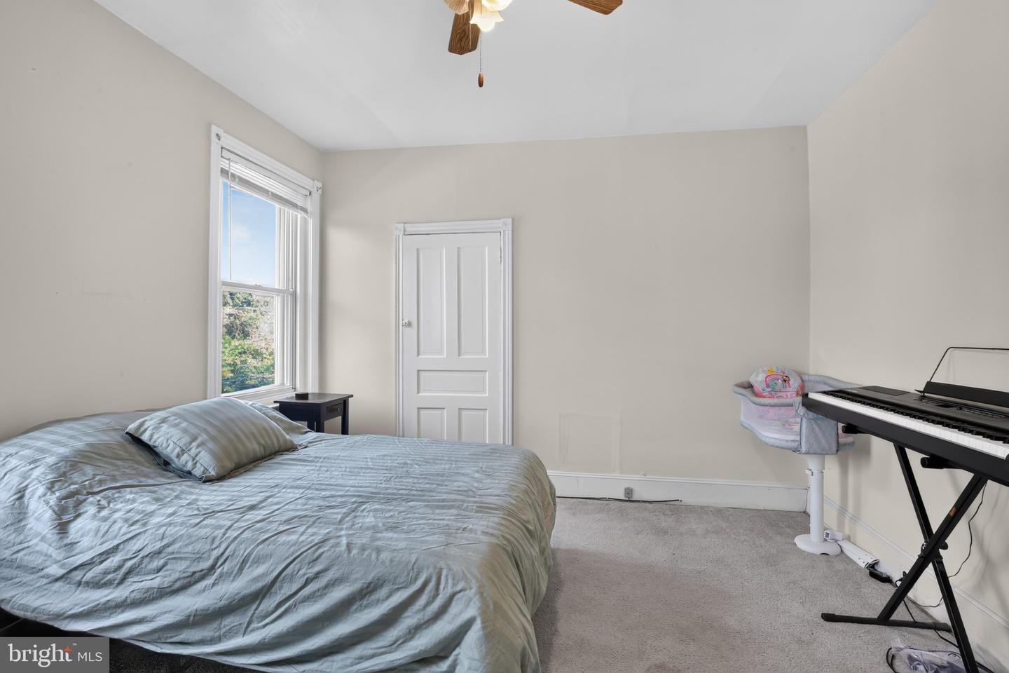 592 Martin St Property Photo 29