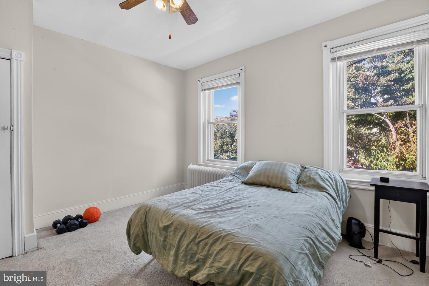 592 Martin St Property Photo 30