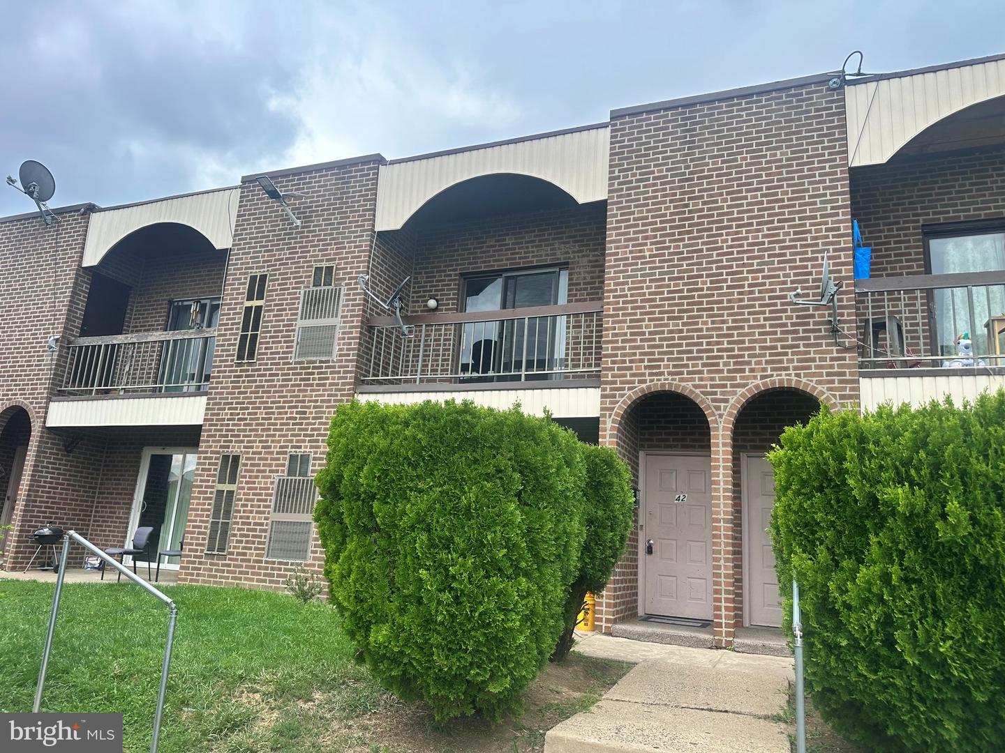 2727-00 Rhawn St #42b Property Photo 1