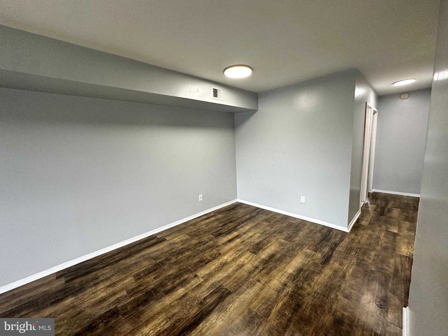 2727-00 Rhawn St #42b Property Photo 4