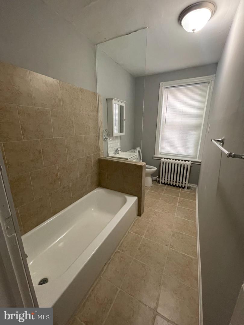 4628 Penn St Property Photo 15