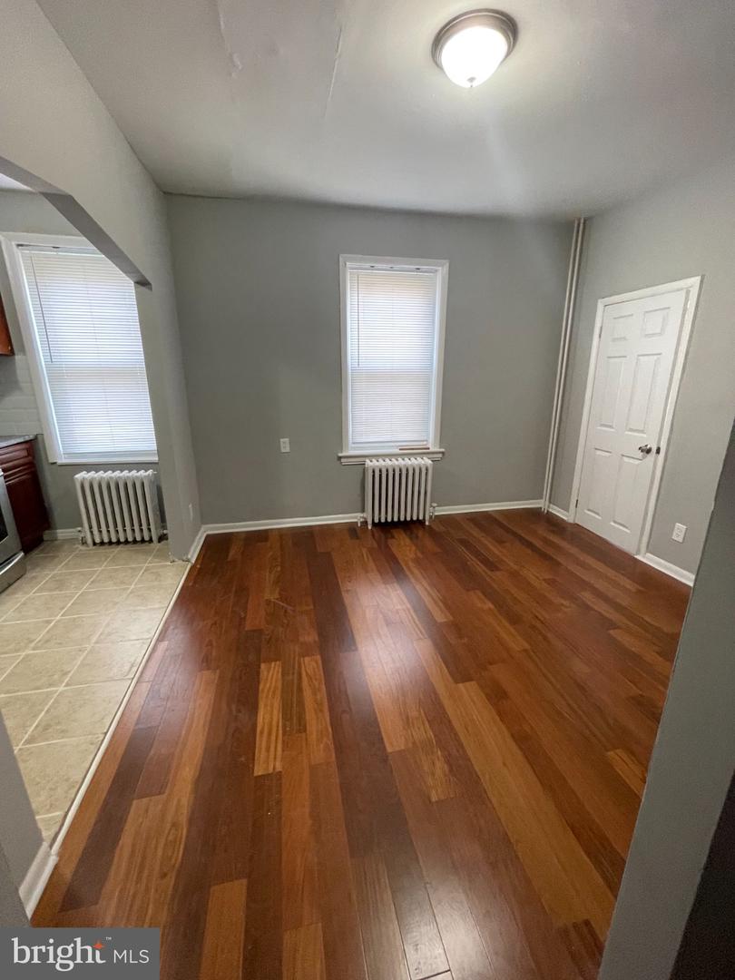 4628 Penn St Property Photo 16