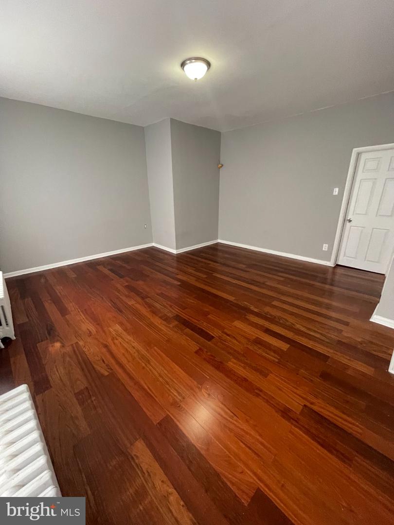 4628 Penn St Property Photo 19