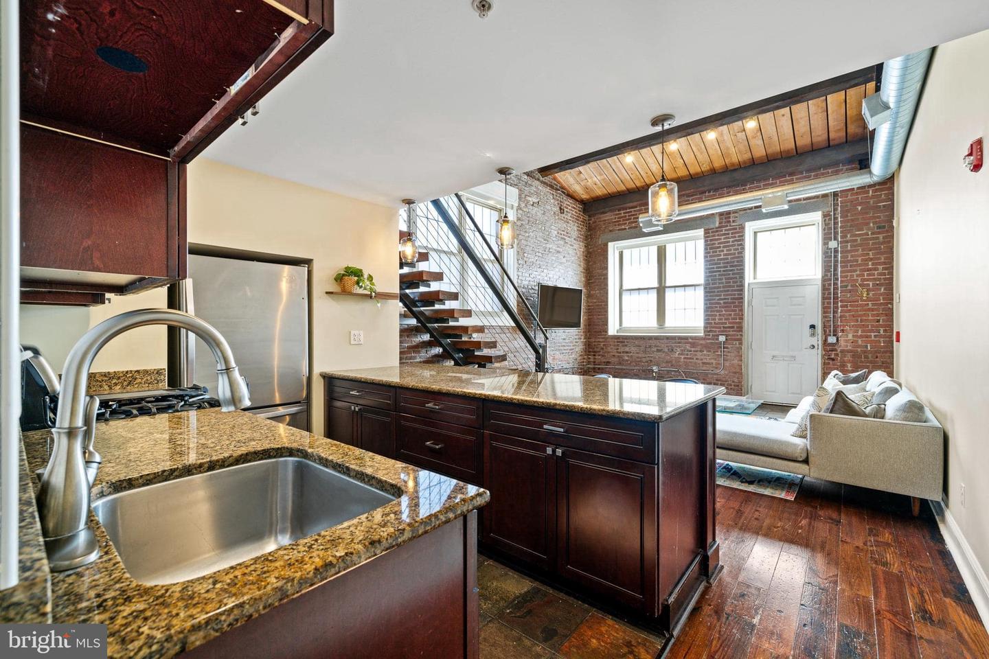 1301-00 N Front St #g Property Photo 8