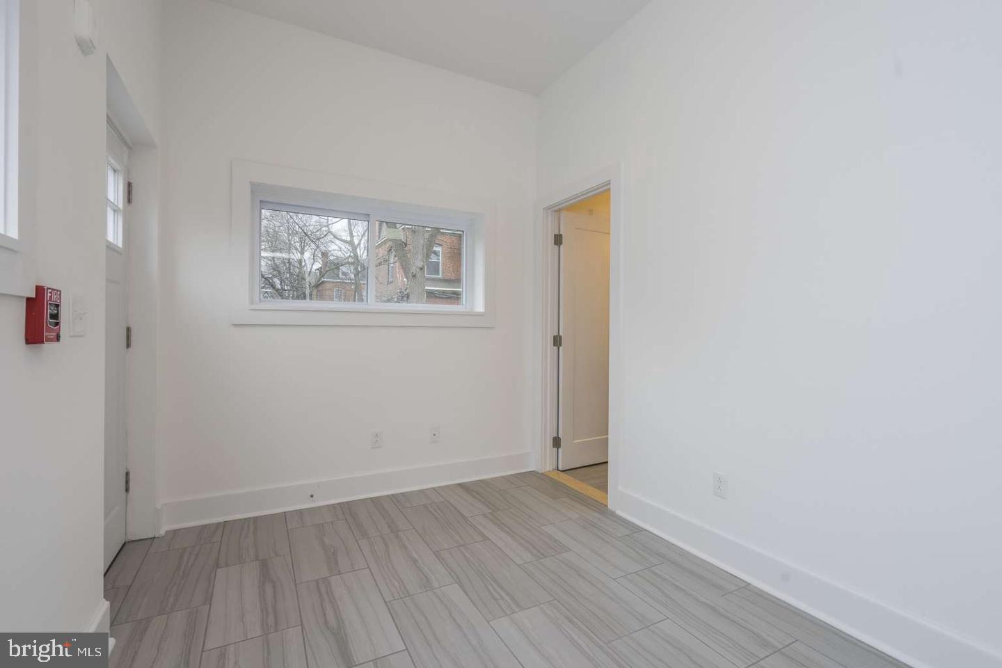 4813-15 Chester Ave Property Photo 8