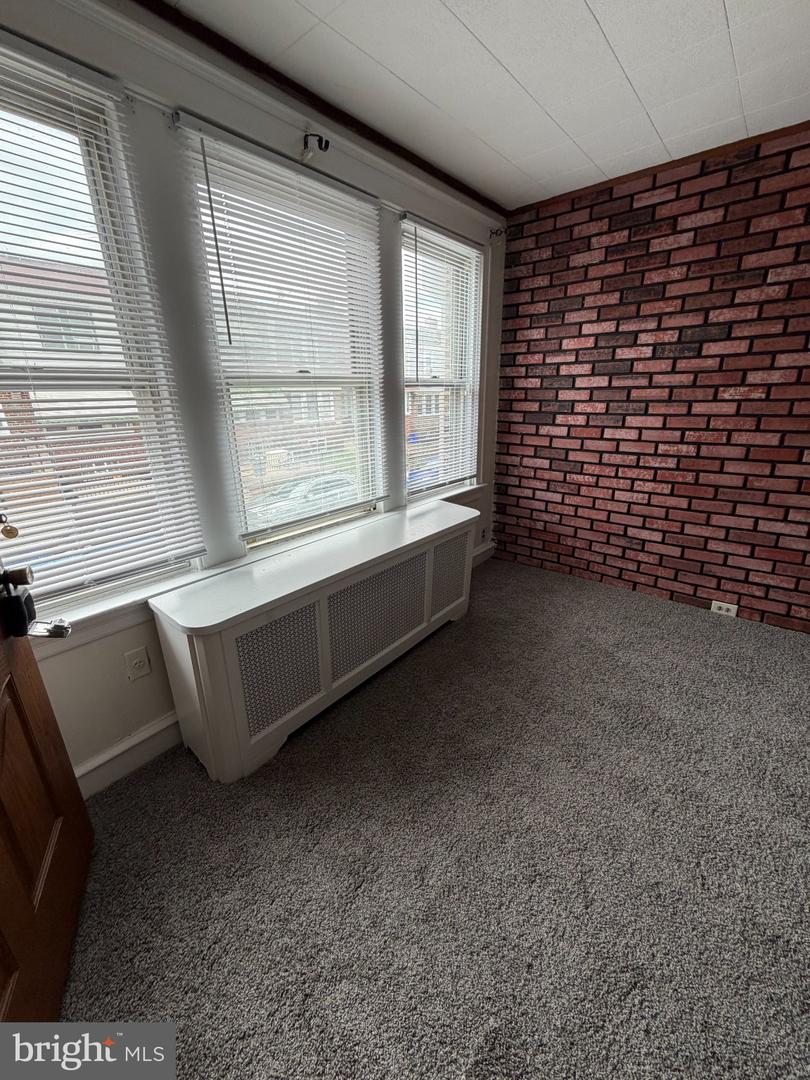4206 Vista St Property Photo 3