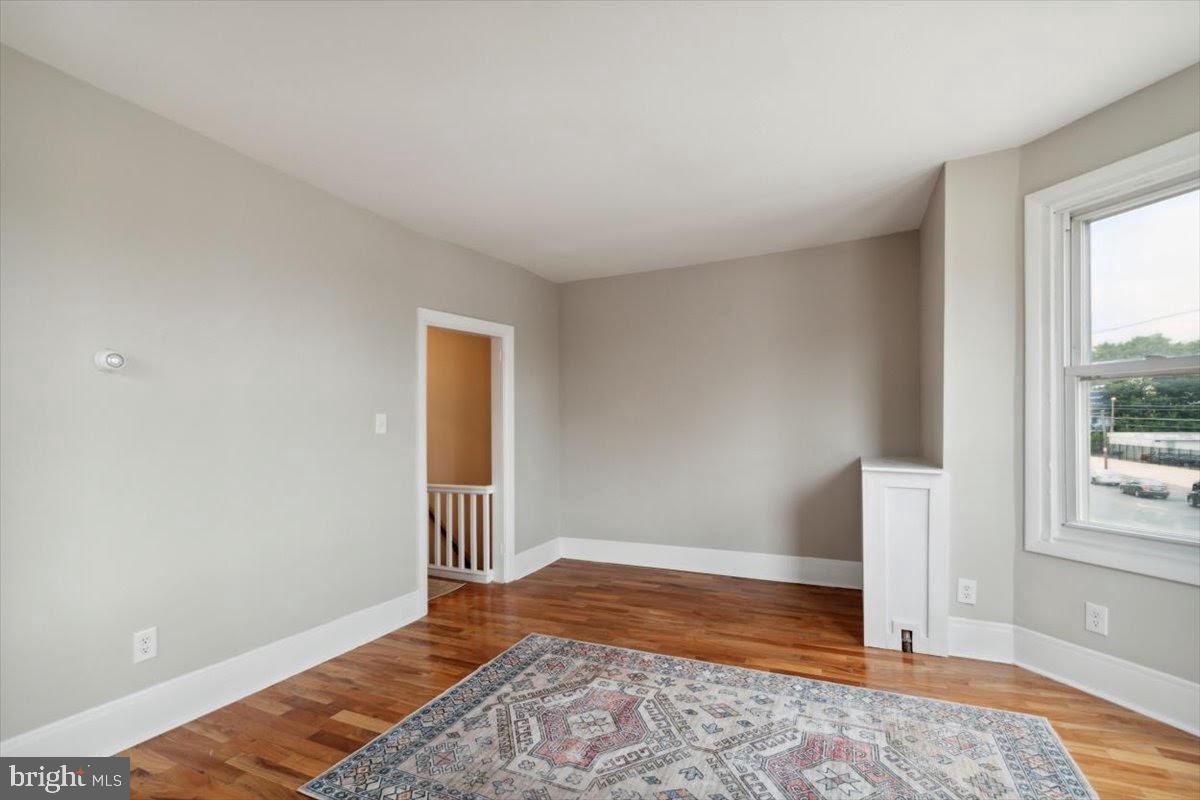 2242 E Allegheny Ave Property Photo 28