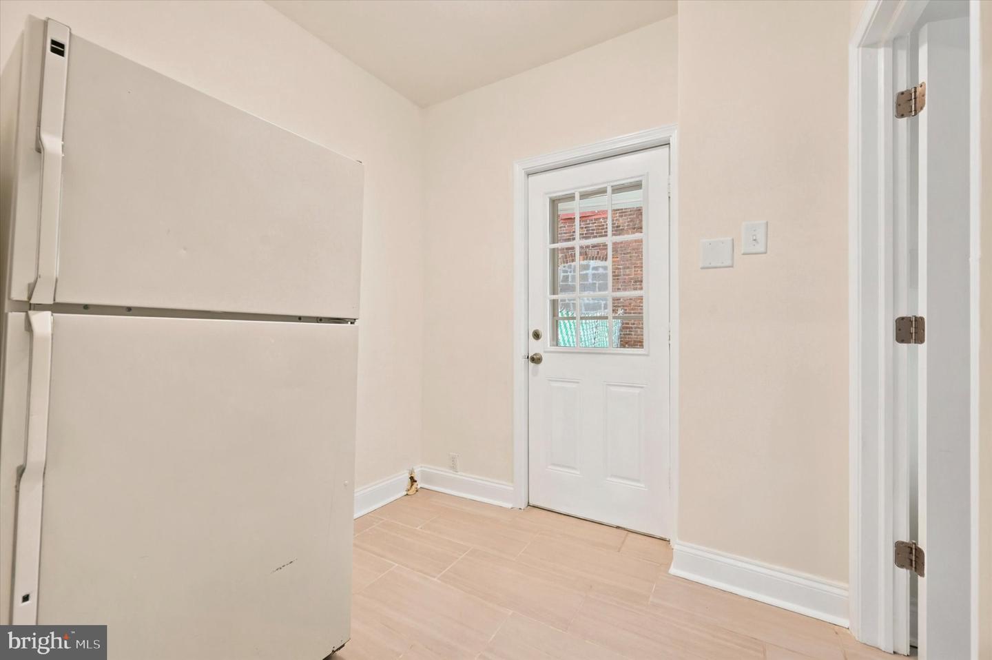 114 W Salaignac St Property Photo 9
