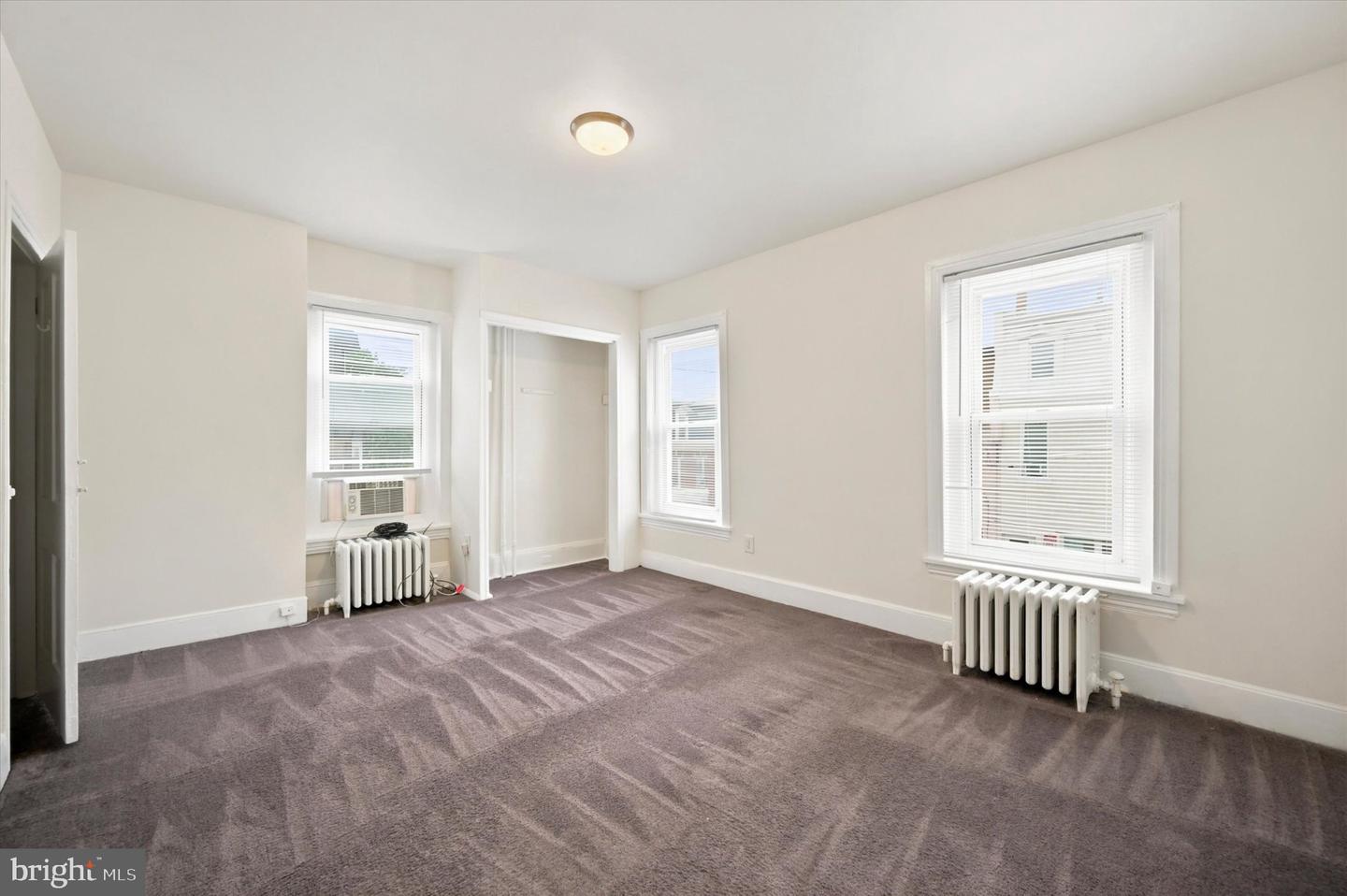 114 W Salaignac St Property Photo 15