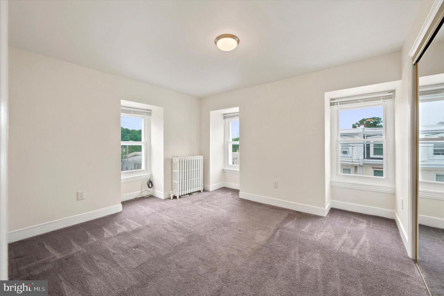 114 W Salaignac St Property Photo 19