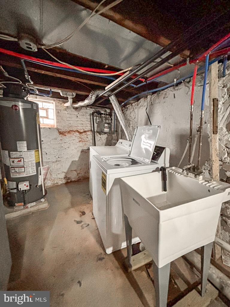 2529 Collins St Property Photo 14