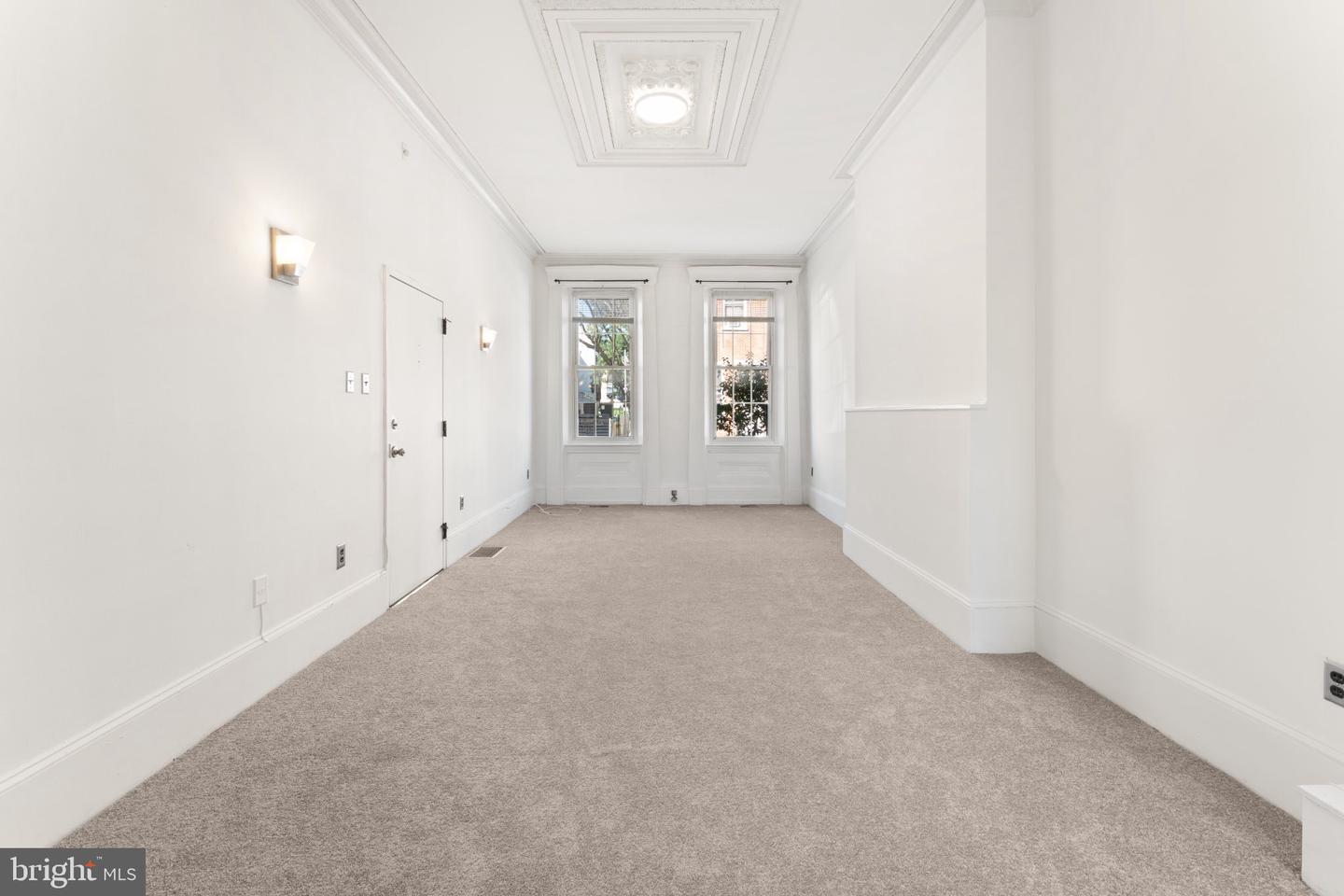 1132 Mount Vernon St Property Photo 5