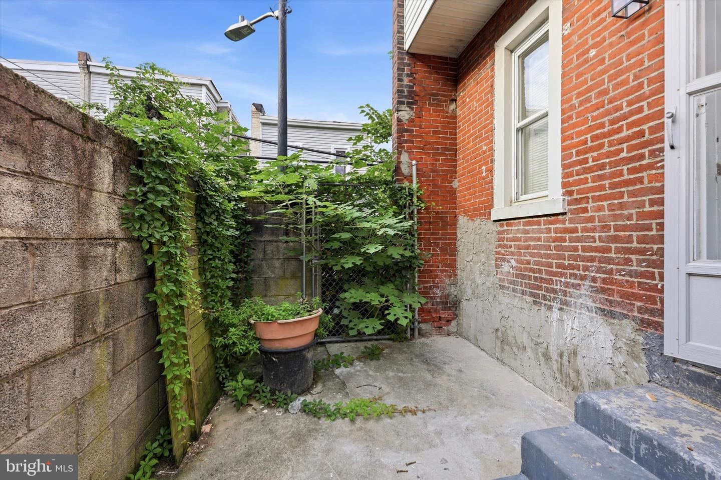 1711 N Wilton St Property Photo 18