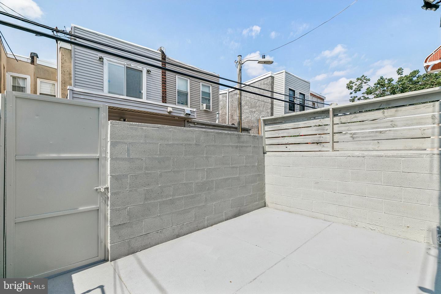 1652 S Lecount St Property Photo 16