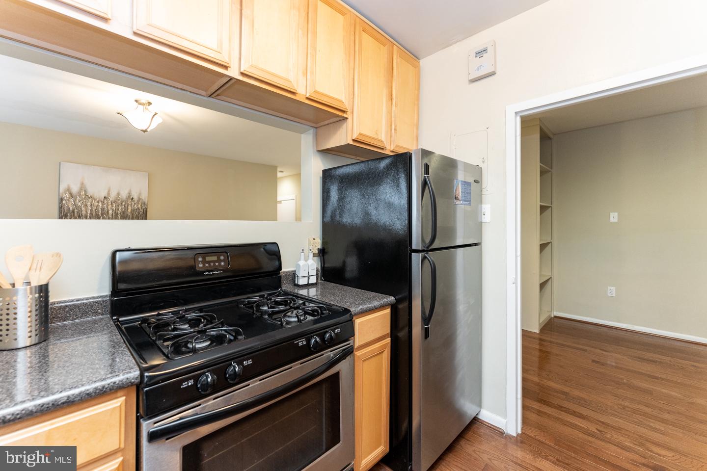 135 S 19th St #1607-08 Property Photo 8