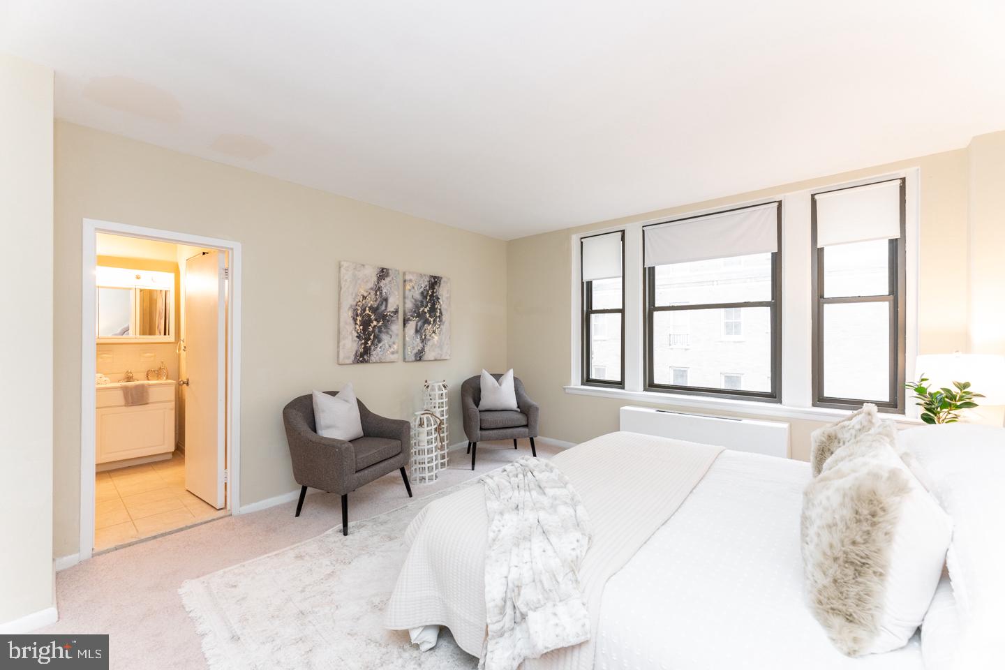 135 S 19th St #1607-08 Property Photo 12