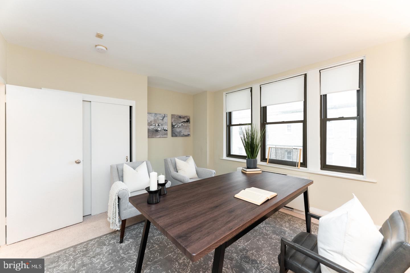 135 S 19th St #1607-08 Property Photo 17