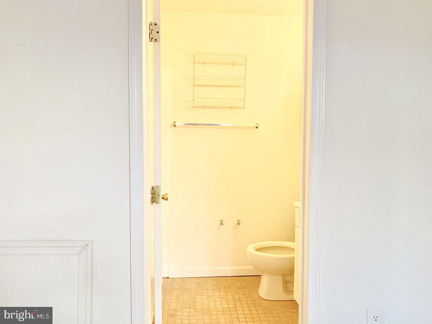 1211 Locust St #2f Property Photo 10