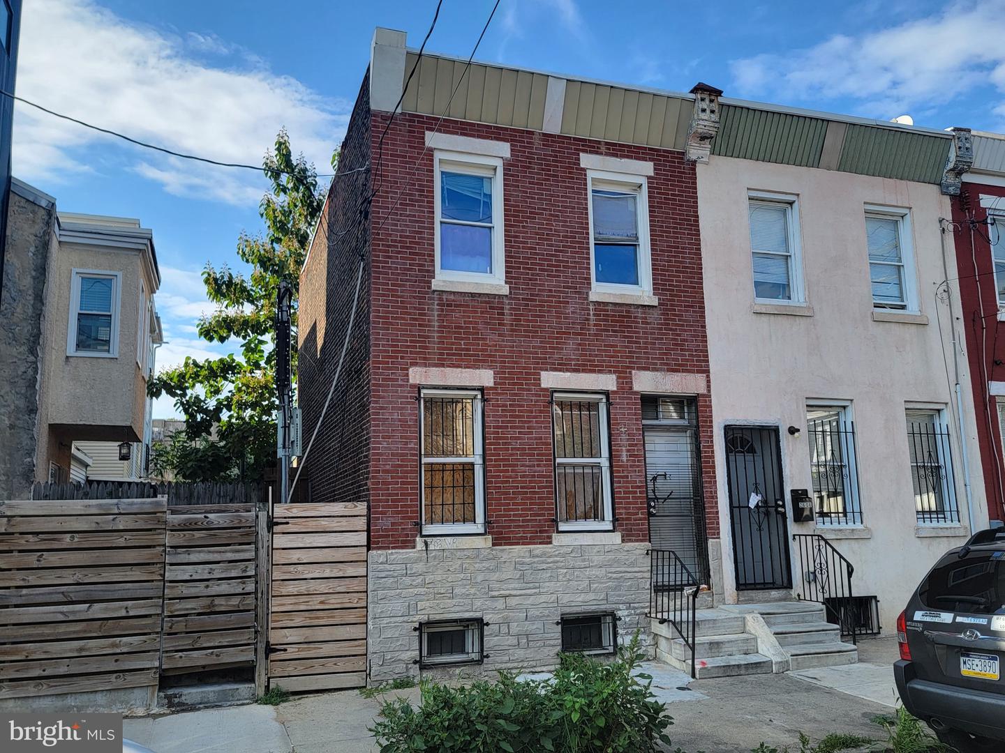 2604 JASPER ST Property Photo 1