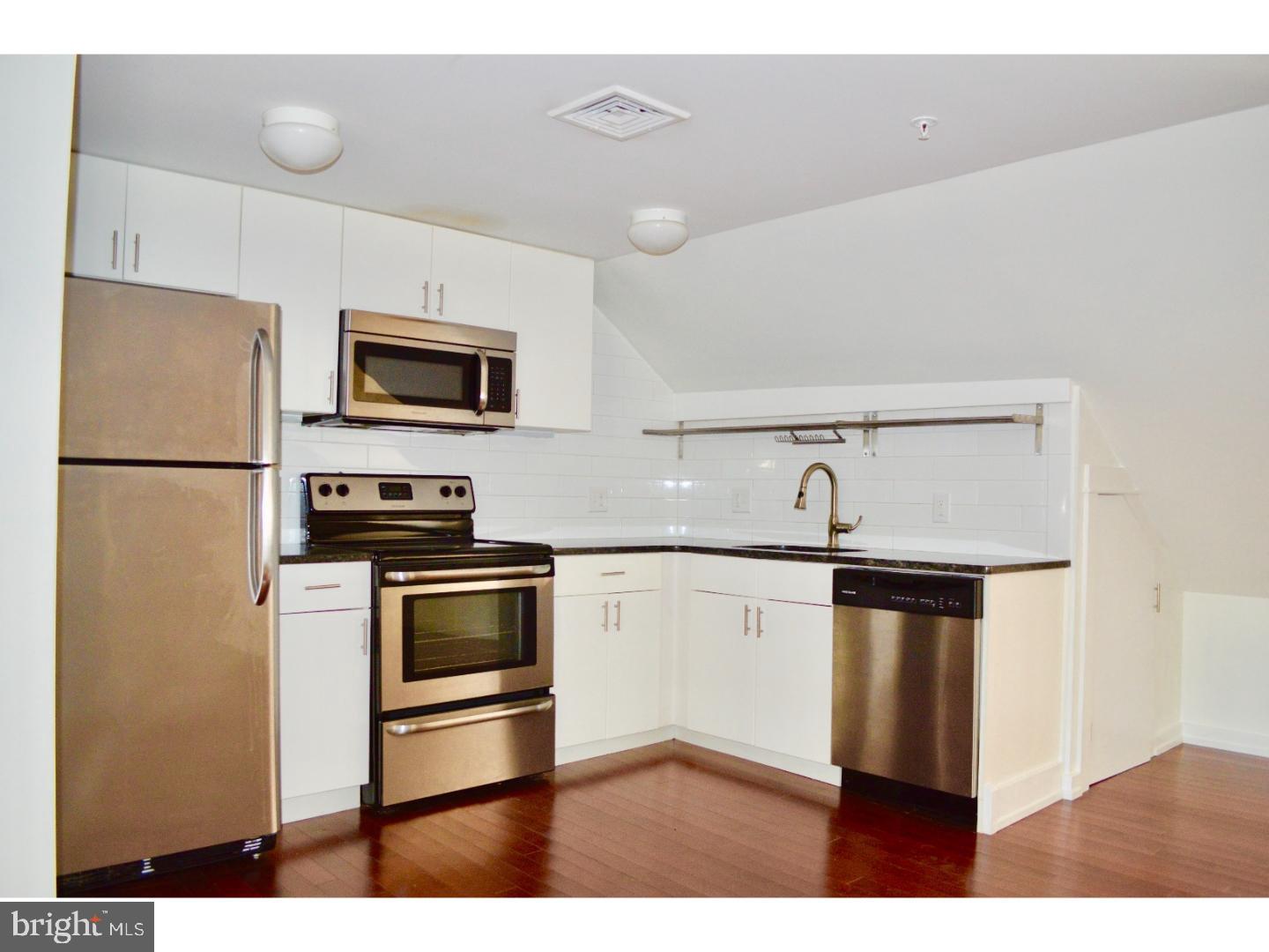 1300 Spruce St #3c Property Photo 3