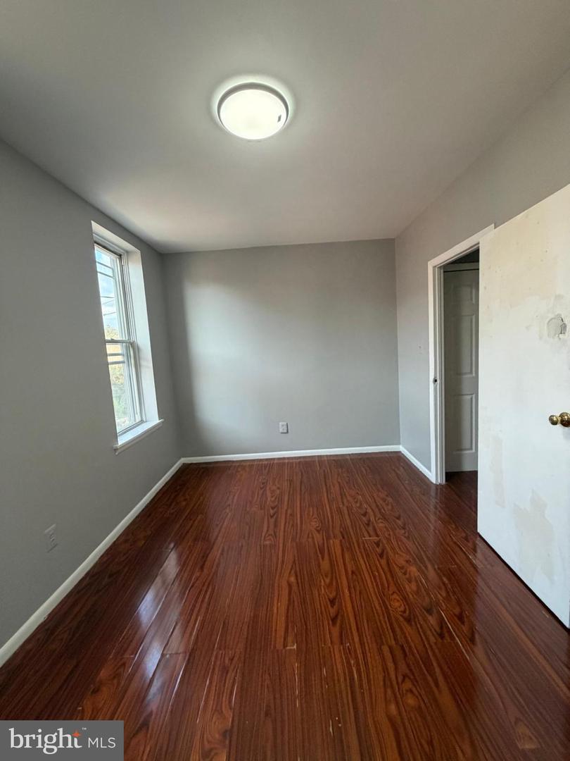 1330 W Rush St Property Photo 15