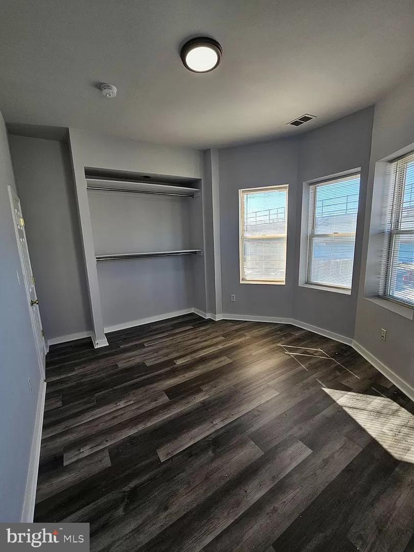 5331 Market St Property Photo 4