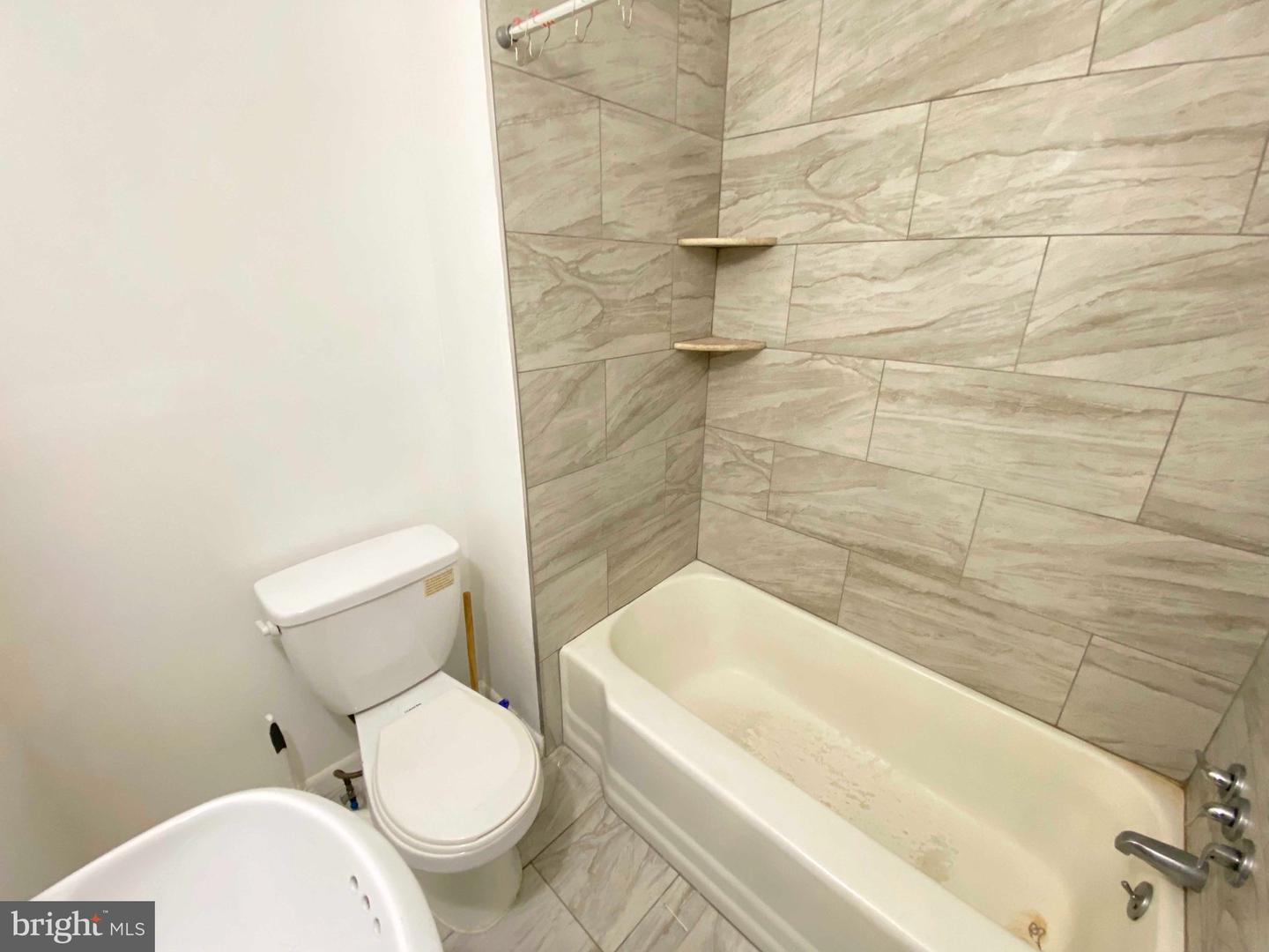 3168 Reach St Property Photo 7