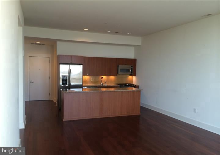 1101 Locust St #9c Property Photo 3