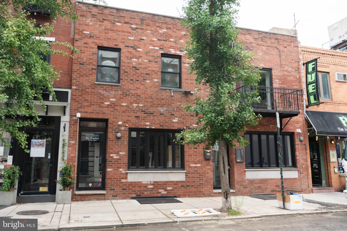 1913-1915 E PASSYUNK AVE Property Photo 1