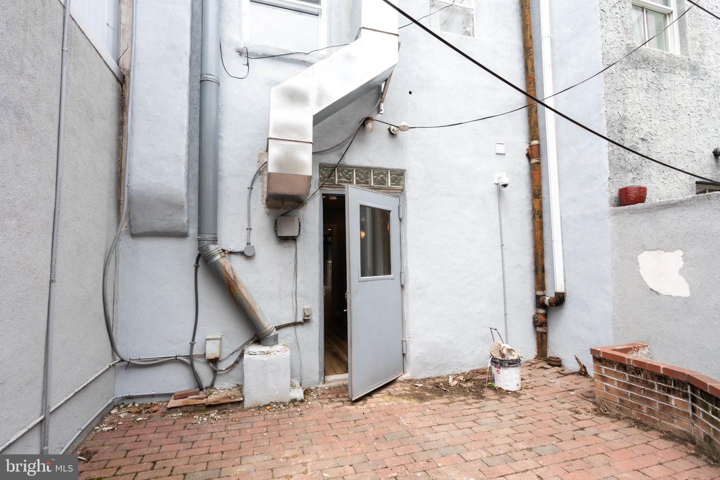 1913-1915 E Passyunk Ave Property Photo 24