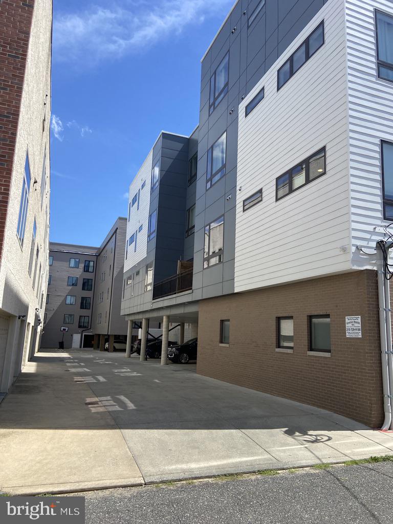 907-00 LELAND ST #3F Property Photo 1