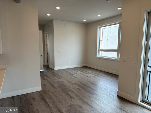 907-00 Leland St #3f Property Photo 4