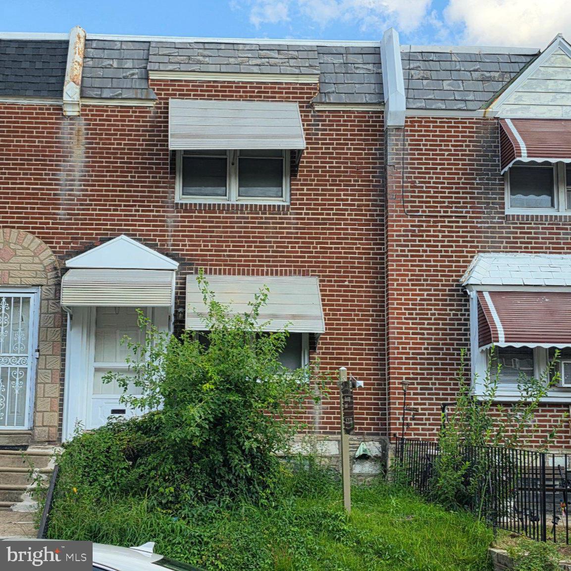 4615 Weymouth Property Photo 1