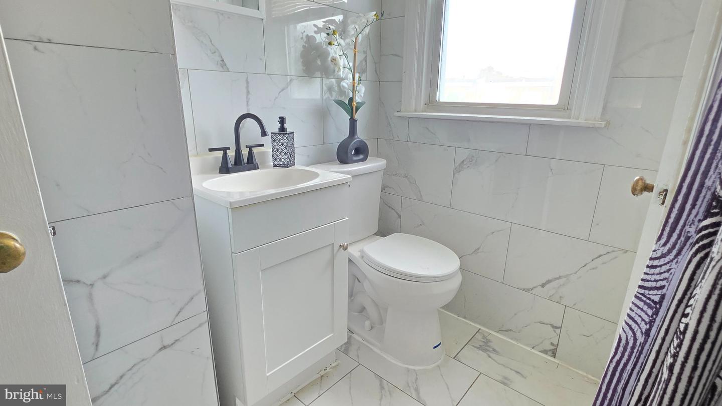 4615 Weymouth Property Photo 11